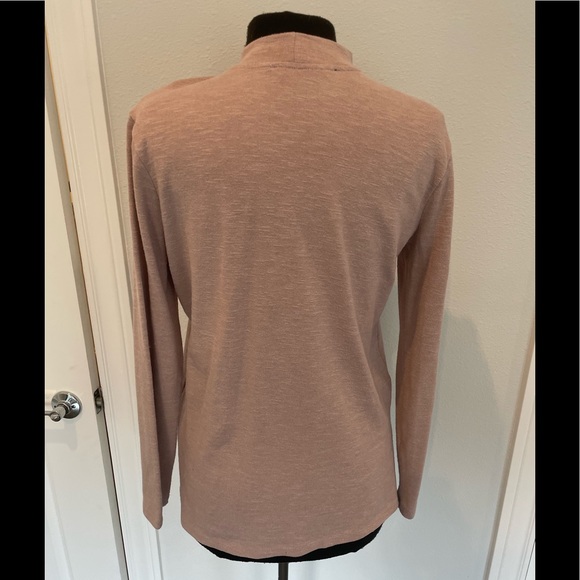 Choker style long-sleeved top - Picture 2 of 3